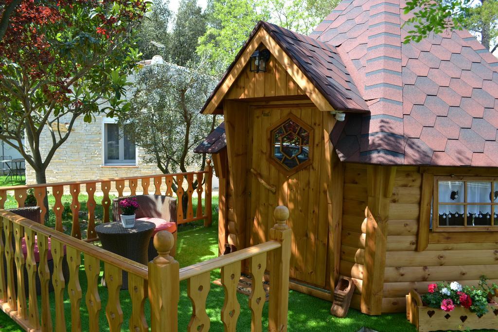 Bed and Breakfast Le Refuge Mornas Exterior foto