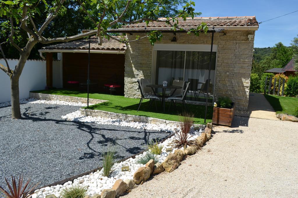 Bed and Breakfast Le Refuge Mornas Exterior foto